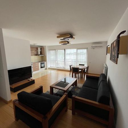 Sunny Two Room Apartment, Baneasa, Petrom City, Free Wi-Fi And Underground Parking Bukares Bagian luar foto