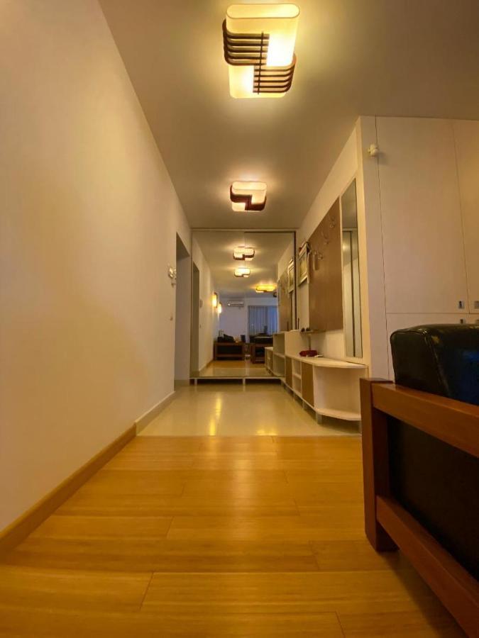 Sunny Two Room Apartment, Baneasa, Petrom City, Free Wi-Fi And Underground Parking Bukares Bagian luar foto